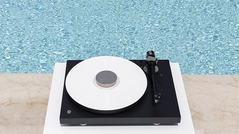 Pro-Ject Debut PRO B Turntable