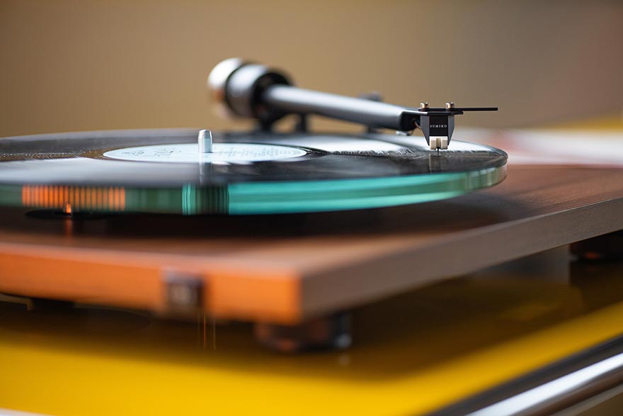 Pro-Ject T2 Turntable